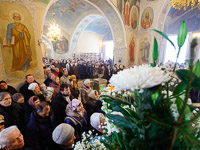 В праздник Святого Богоявления — Крещения Господа Бога и Спаса нашего Иисуса Христа, митрополит Орловский и Болховский Антоний совершил Божественную литургию и чин великого освящения воды в Богоявленском соборе Орла. 19 января 2018 г.