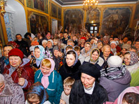 В канун праздника Входа Господня в Иерусалим (Недели ваий), митрополит Орловский и Болховский Антоний совершил всенощное бдение в Свято-Троицком храме Орла. 31 марта 2018 г.