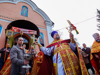В день Радоницы митрополит Орловский и Болховский Антоний совершил литургию и пасхальное поминовение усопших в Воскресенском храме Орла. 17 апреля 2018 г.