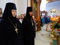 Во вторник Светлой Седмицы митрополит Орловский и Болховский Антоний в сослужении епископа Ливенского и Малоархангельского Нектария и епископа Мценского Алексия совершил литургию в Иверском храме Орла в честь его престольного праздника. 10 апреля 2018 г.
