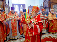 Во вторник Светлой Седмицы митрополит Орловский и Болховский Антоний в сослужении епископа Ливенского и Малоархангельского Нектария и епископа Мценского Алексия совершил литургию в Иверском храме Орла в честь его престольного праздника. 10 апреля 2018 г.