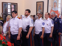 В день памяти великомученика Георгия Победоносца митрополит Орловский и Болховский Антоний совершил в сослужении епископа Ливенского и Малоархангельского Нектария Божественную литургию в храме великомученика Георгия Победоносца города Ливны. 6 мая 2018 г.