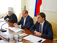 Митрополит Орловский и Болховский Антоний и председатель ИППО Сергей Степашин приняли участие в открытии X Всероссийского семинара руководителей региональных отделений Императорского Православного Палестинского Общества в Орле. 26 мая 2018 г.