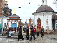 Первый из областных крестных ходов обошел центр Орла. 27 декабря 2009 г.
