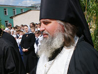 Архиепископ Пантелеимон совершил литию на могилах орловских архиереев
