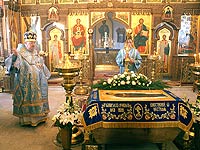 Архиепископ Пантелеимон совершил утреню с чином погребения Богоматери в Свято-Успенском мужском монастыре Орла, 30 августа 2009 г.