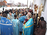 В Свято-Введенском женском монастыре в день престольного праздника состоялось архиерейское богослужение. 4 декабря 2010 г.
